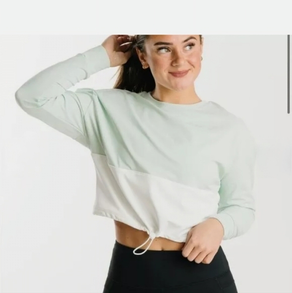 ZYIA Tops - ZYIA Women's Size XL Mint Green White Nyanza Cinch Crop Long Sleeve